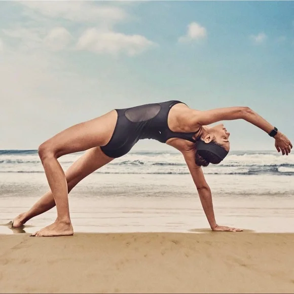 Speedo Black Women's One Piece Swimsuit - Picture 3 of 10